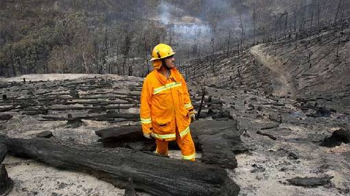 A firefighter in Gippsland, Victoria (from news.com.au)