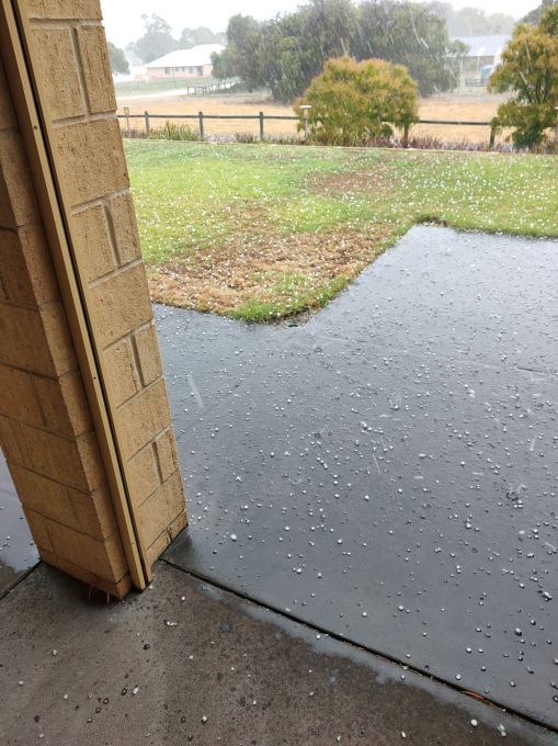 18 seconds after the first photo -- now that hail is getting a little bit scary